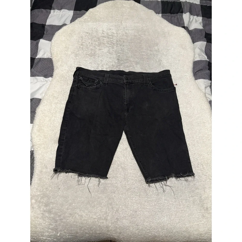 True Religion Ricky Relaxed Straight Shorts Size 42 Flap Pocket Distressed